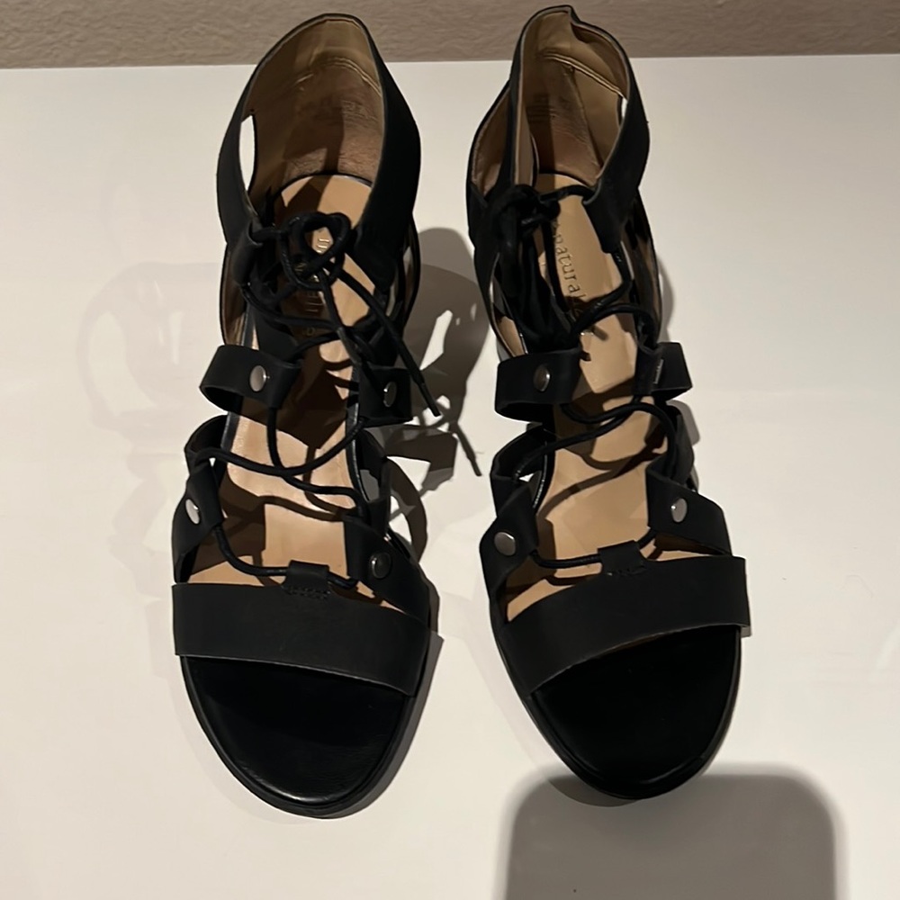 Naturalizer women’s wedge with straps